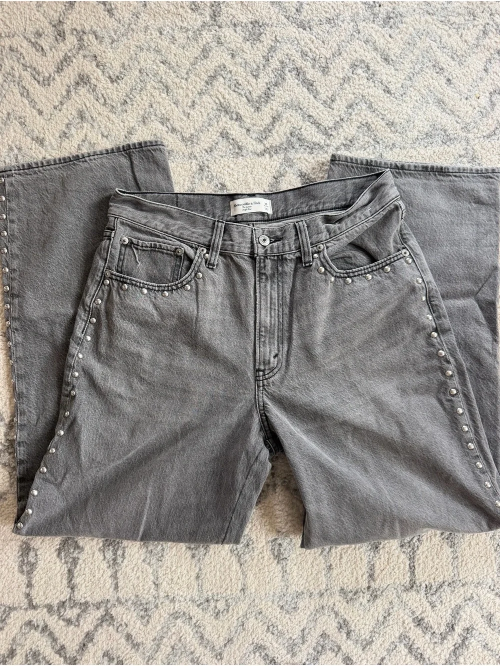 Abercrombie & Fitch | The Loose Jean with Stud Detail